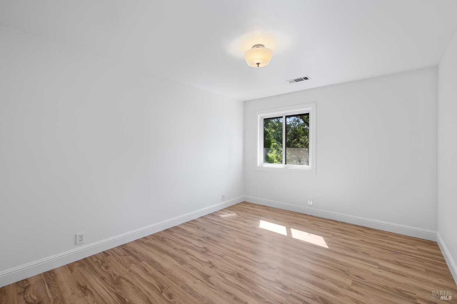 Detail Gallery Image 14 of 30 For 170 Brookside Dr, Angwin,  CA 94508 - 3 Beds | 2 Baths