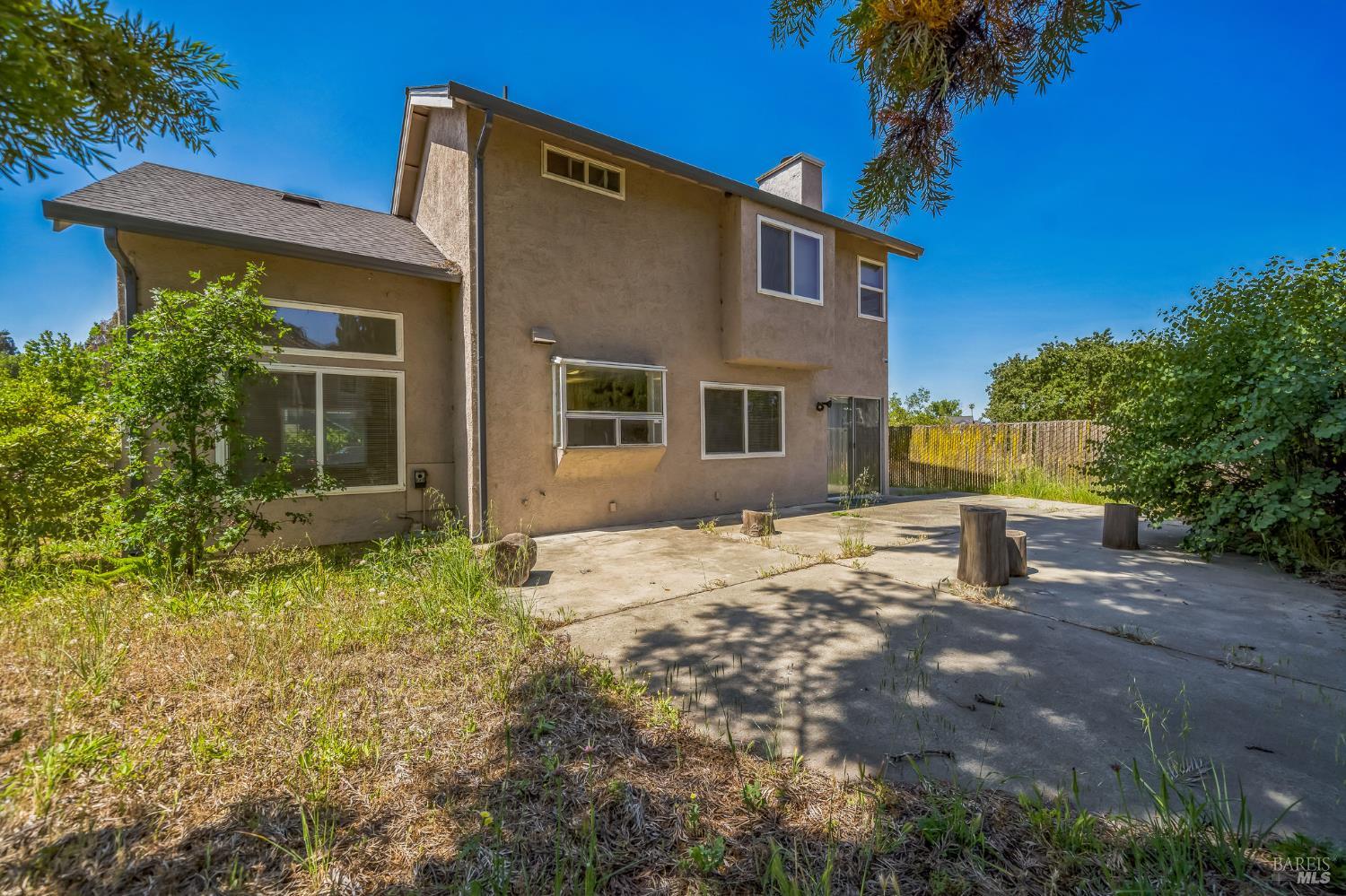 Sunset Court, Fairfield, California image 34