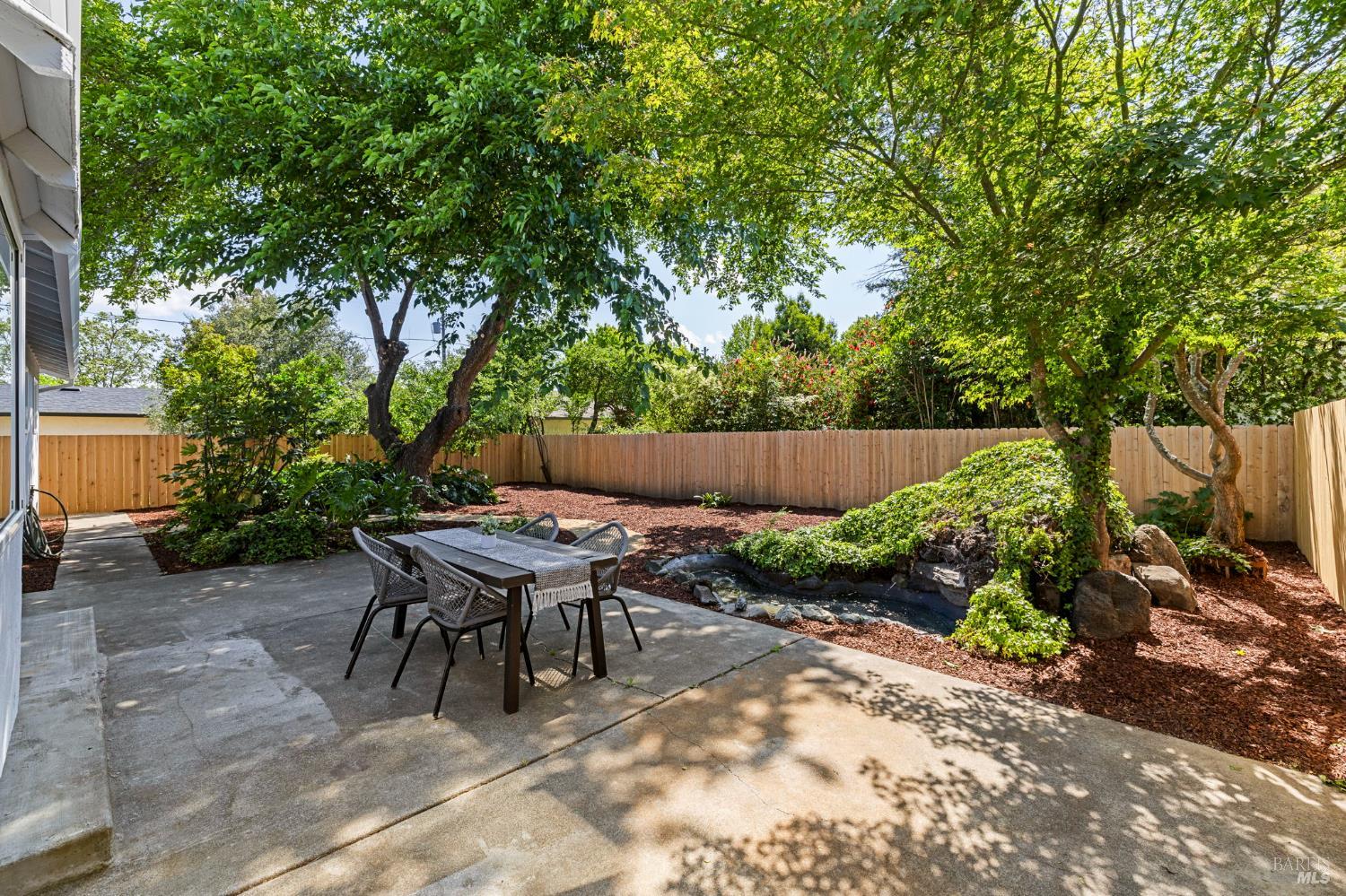 Detail Gallery Image 31 of 47 For 1007 Harold Ln, Healdsburg,  CA 95448 - 4 Beds | 2 Baths