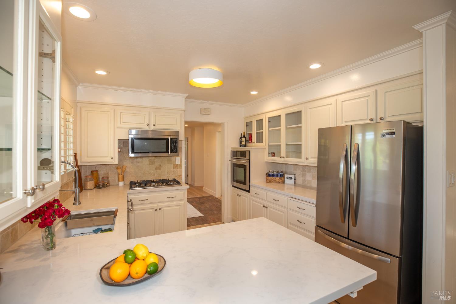 Detail Gallery Image 17 of 56 For 2055 Stonewood Dr, Santa Rosa,  CA 95404 - 3 Beds | 2 Baths