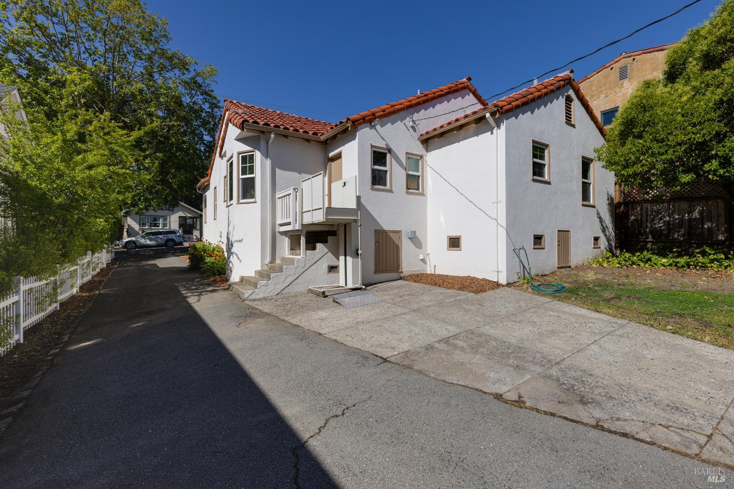 Detail Gallery Image 33 of 52 For 31 Laurel Ave, Petaluma,  CA 94952 - 2 Beds | 1/1 Baths