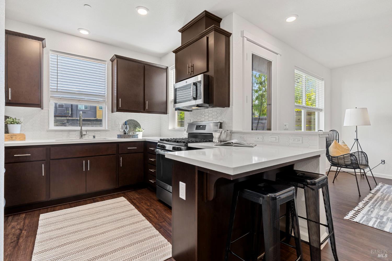 Detail Gallery Image 15 of 50 For 46 Birch Haven Way, Santa Rosa,  CA 95407 - 4 Beds | 2/1 Baths