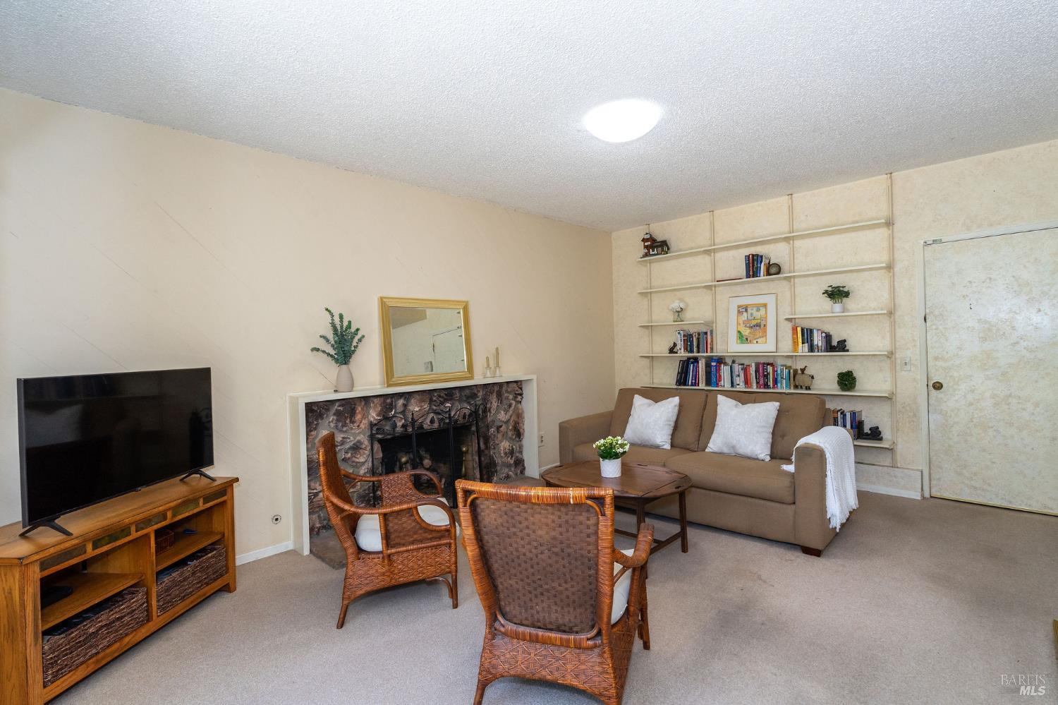 Detail Gallery Image 7 of 58 For 5313 San Luis Ave, Santa Rosa,  CA 95409 - 4 Beds | 2 Baths