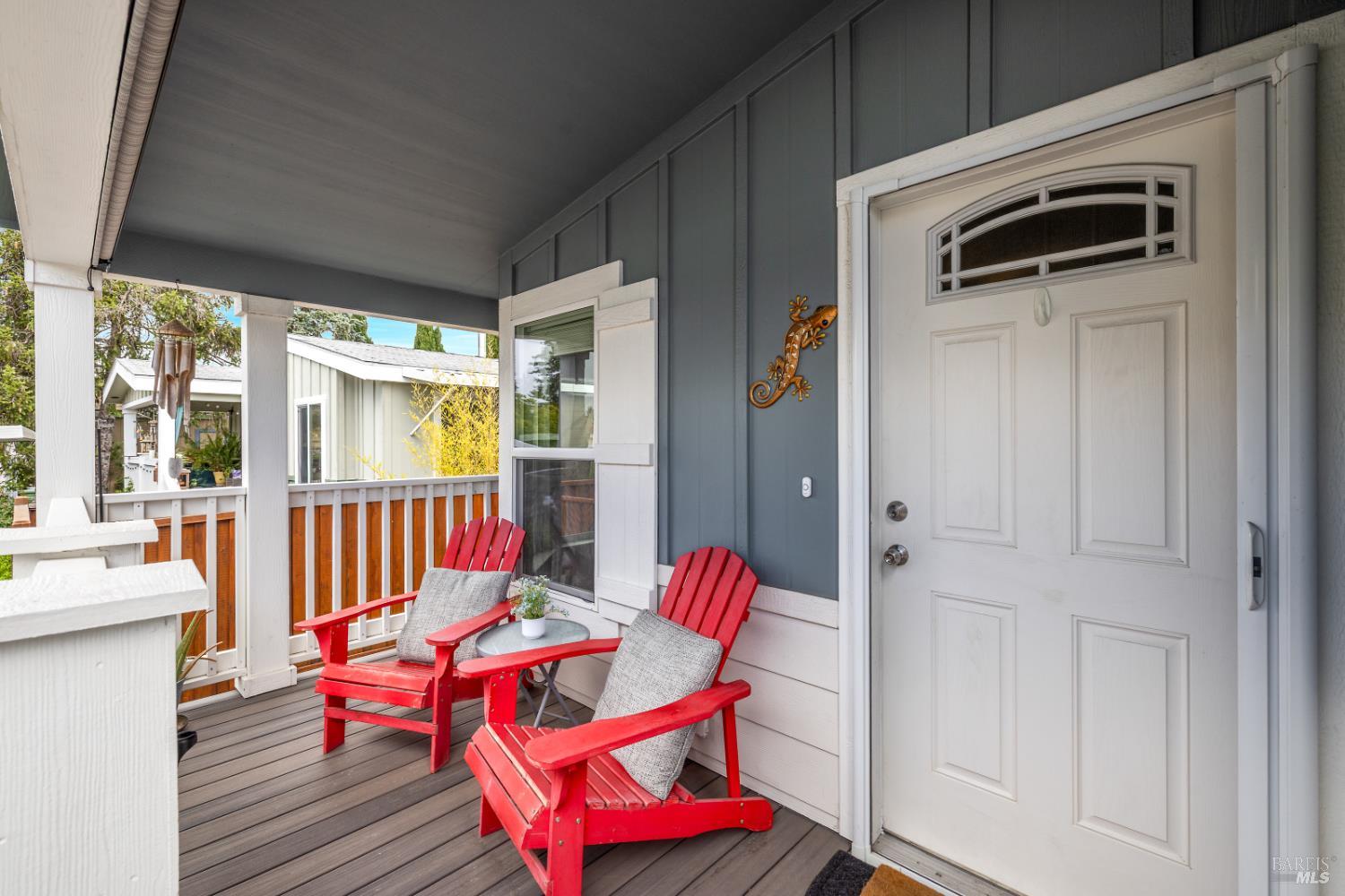 Detail Gallery Image 6 of 51 For 25 Walnut Cir, Rohnert Park,  CA 94928 - 3 Beds | 2 Baths