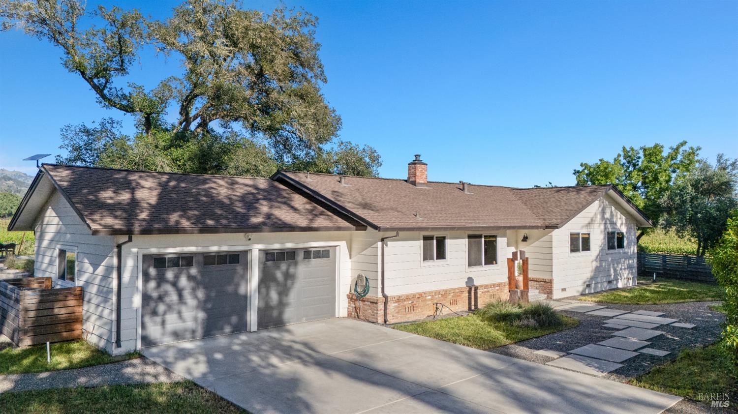 Detail Gallery Image 21 of 30 For 21800 River Rd, Geyserville,  CA 95441 - 3 Beds | 2 Baths