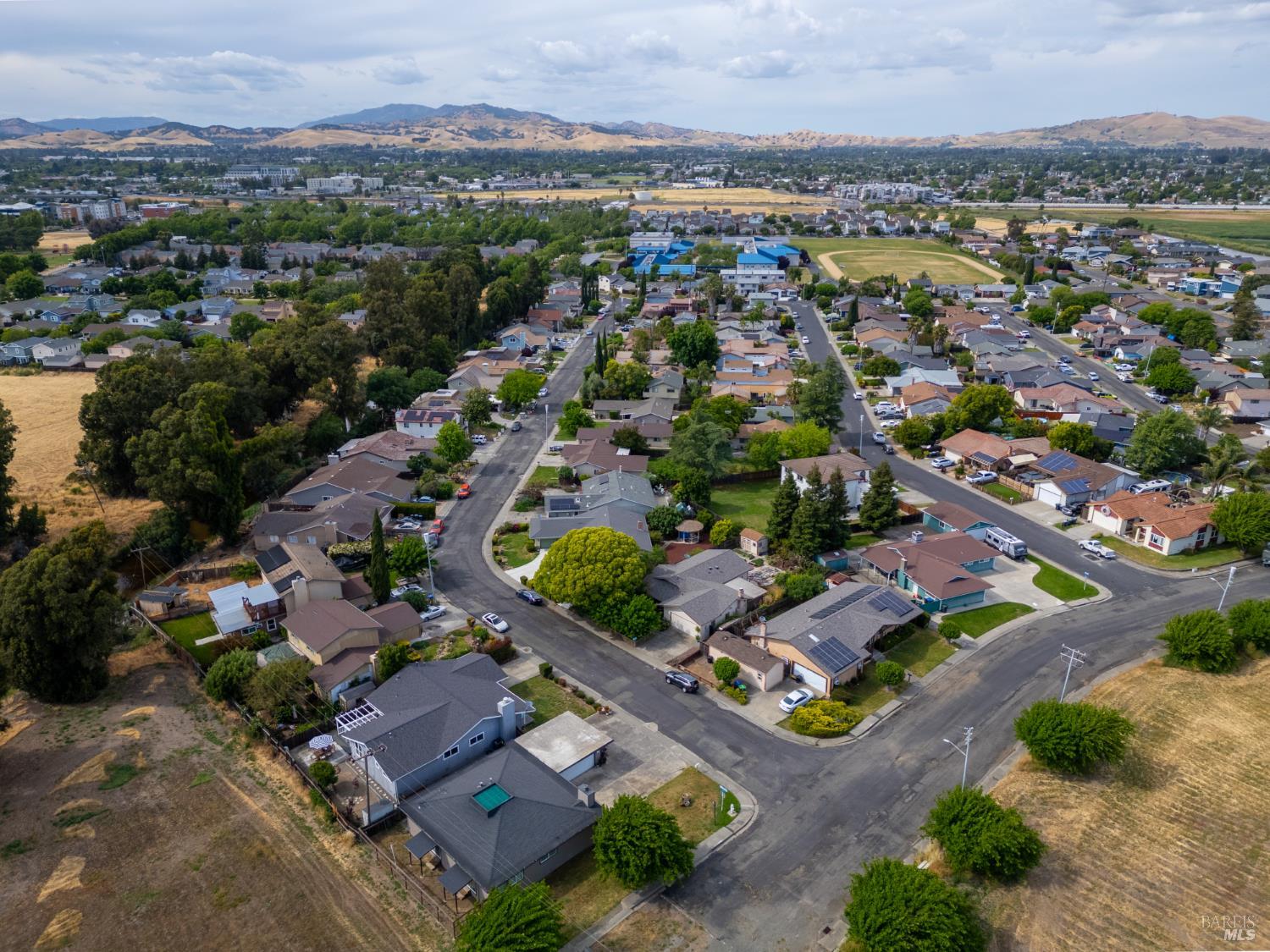 Detail Gallery Image 35 of 43 For 733 Whispering Bay Ln, Suisun City,  CA 94585 - 4 Beds | 2 Baths
