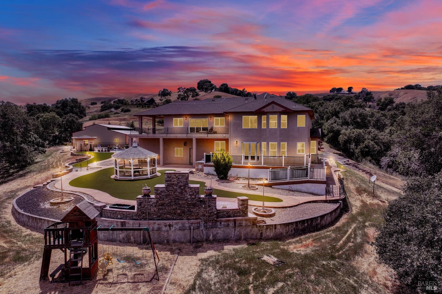 Detail Gallery Image 1 of 99 For 7125 Solitude Ct, Vacaville,  CA 95688 - 5 Beds | 4 Baths
