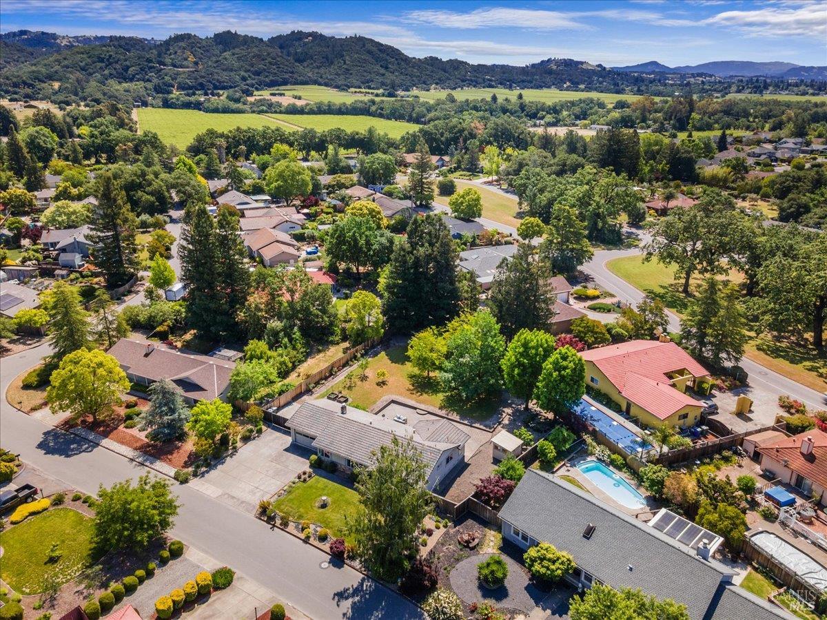 Detail Gallery Image 51 of 52 For 160 Moll Dr, Windsor,  CA 95492 - 3 Beds | 2 Baths