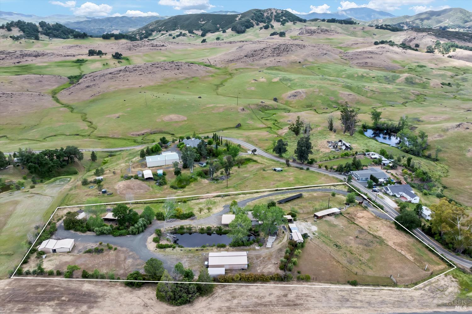 Detail Gallery Image 2 of 46 For 4538 Hill Rd, Lakeport,  CA 95453 - 2 Beds | 2 Baths