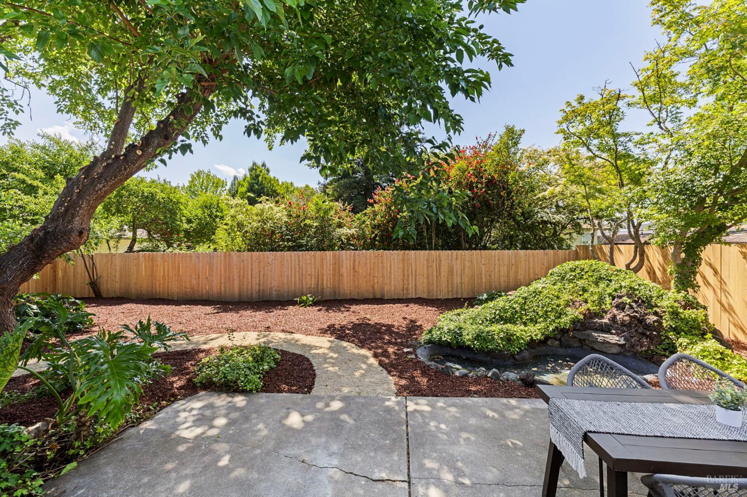 Detail Gallery Image 40 of 47 For 1007 Harold Ln, Healdsburg,  CA 95448 - 4 Beds | 2 Baths
