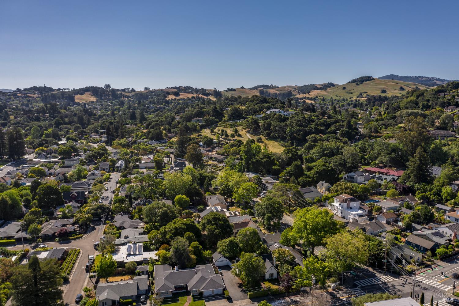 Detail Gallery Image 43 of 52 For 31 Laurel Ave, Petaluma,  CA 94952 - 2 Beds | 1/1 Baths