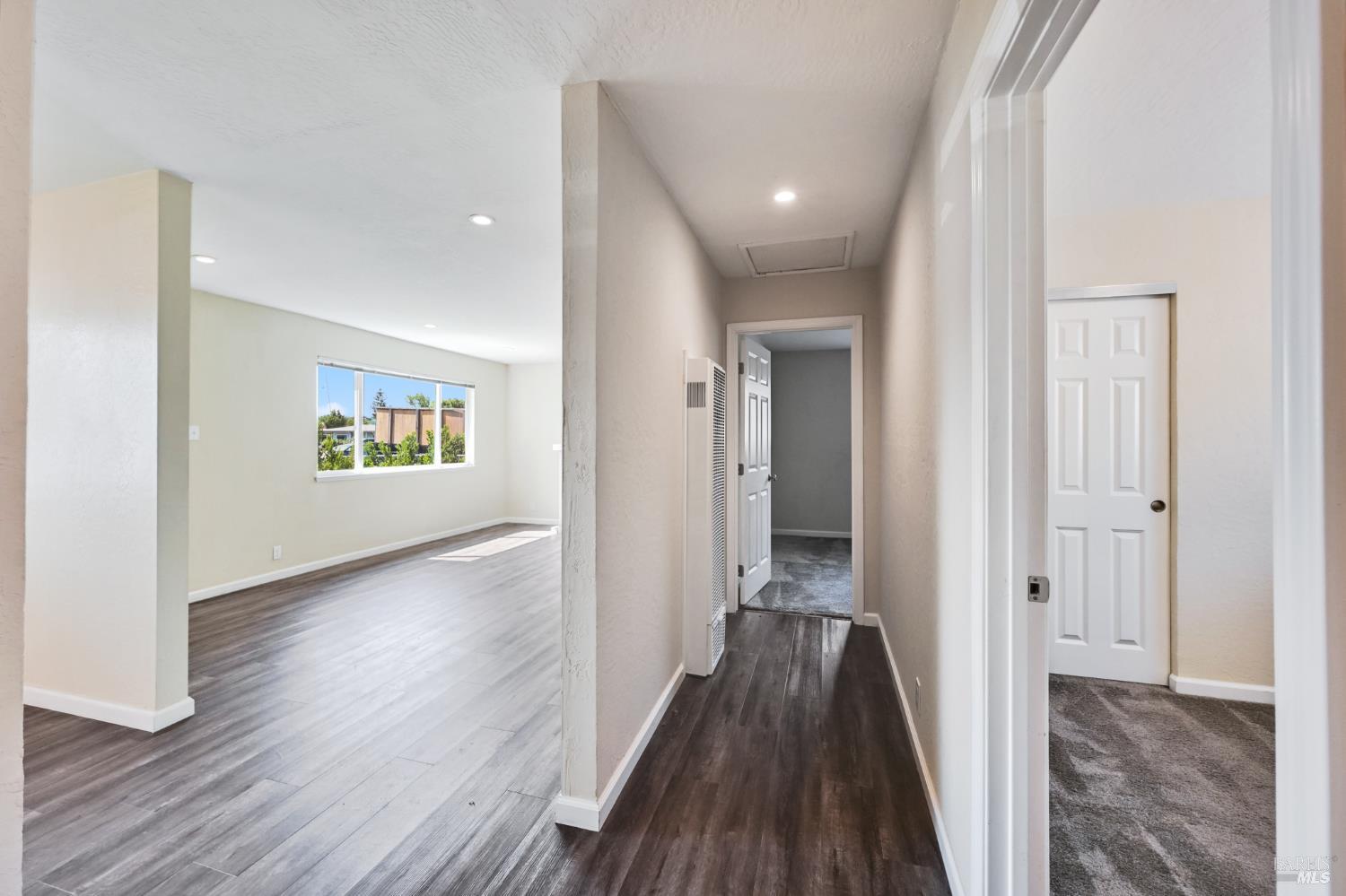 Detail Gallery Image 17 of 30 For 1313 Mcneil Ave, Petaluma,  CA 94954 - 3 Beds | 1 Baths
