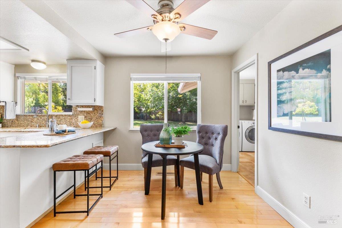 Detail Gallery Image 19 of 52 For 160 Moll Dr, Windsor,  CA 95492 - 3 Beds | 2 Baths