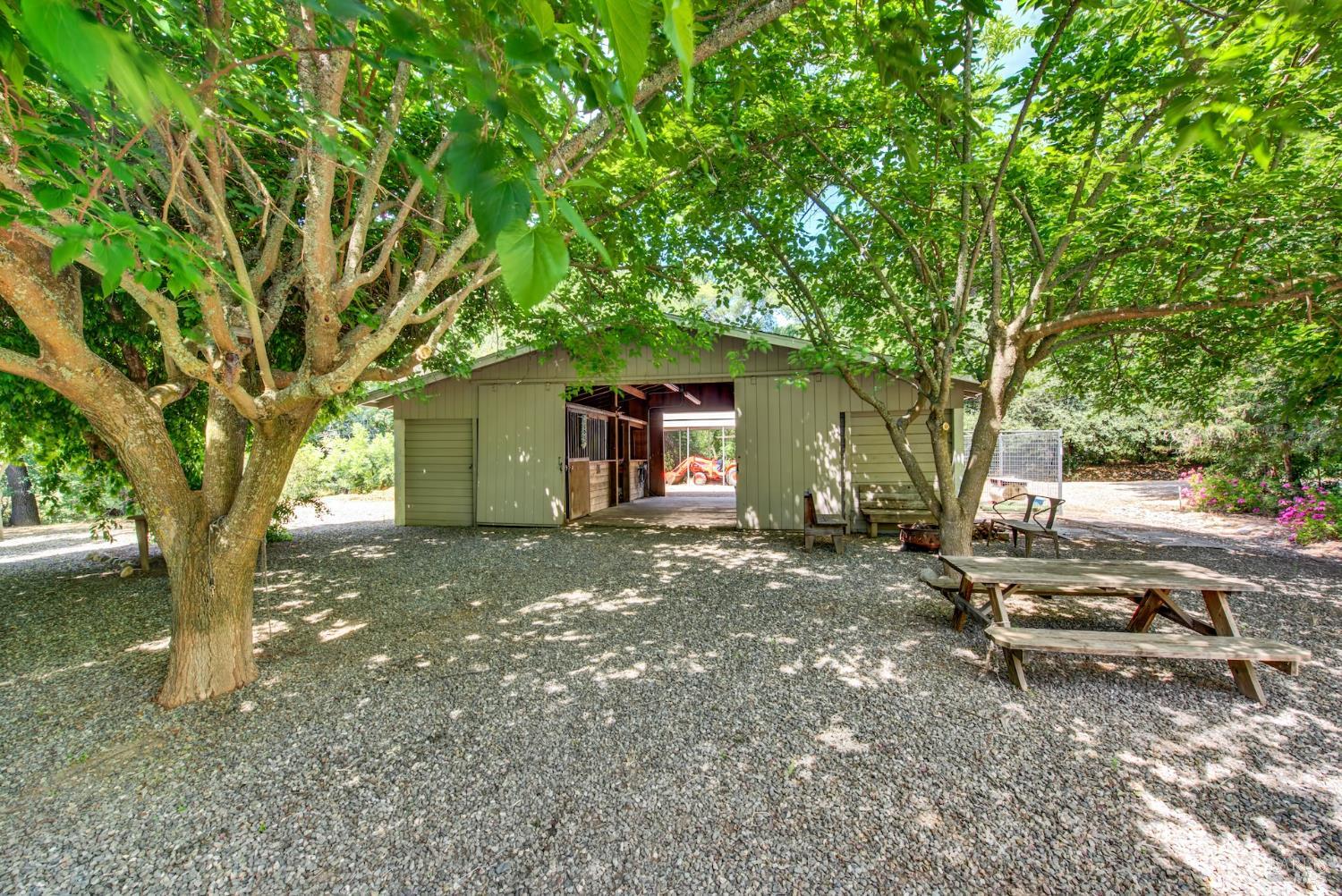 Detail Gallery Image 92 of 98 For 6869 Steiger Hill Rd, Vacaville,  CA 95688 - 4 Beds | 3 Baths