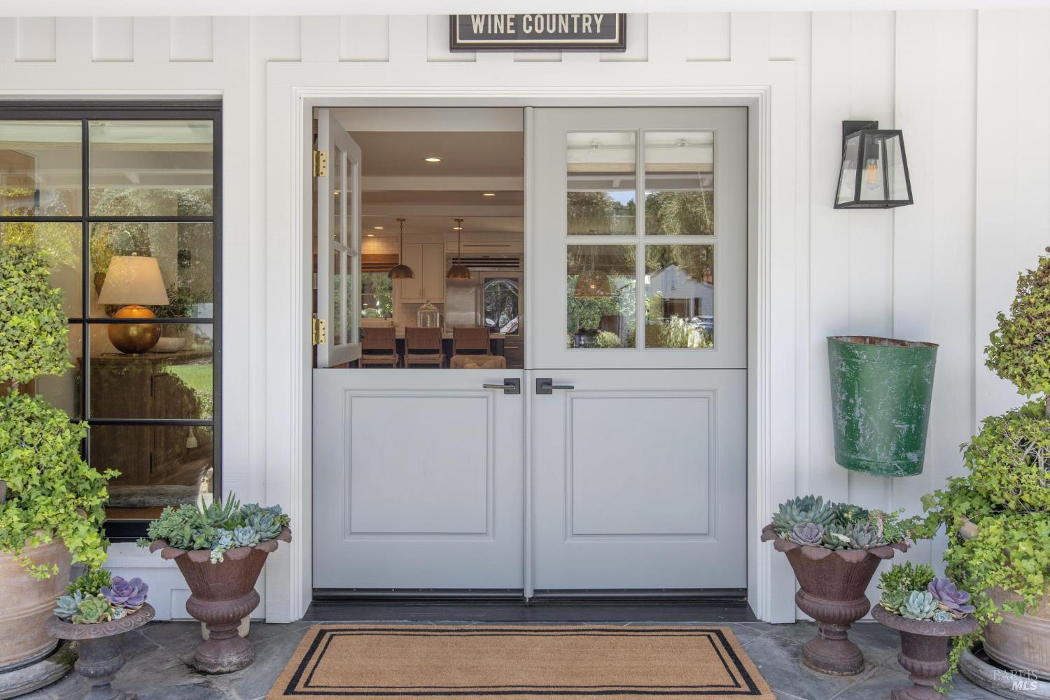 Detail Gallery Image 6 of 71 For 1040 Rose Dr, Napa,  CA 94558 - 5 Beds | 4 Baths