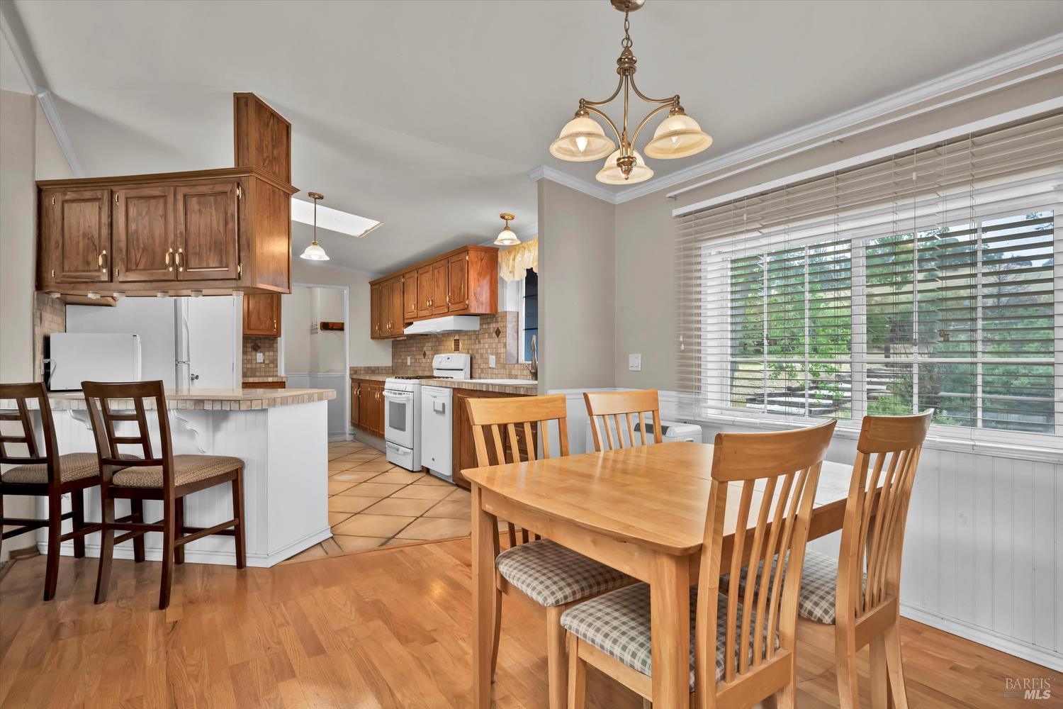 Detail Gallery Image 10 of 46 For 4538 Hill Rd, Lakeport,  CA 95453 - 2 Beds | 2 Baths
