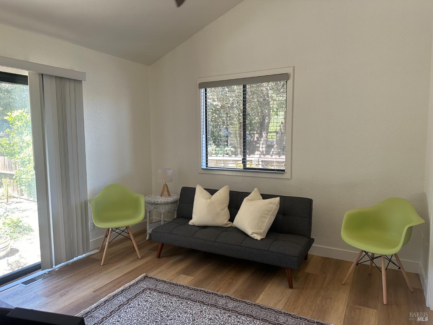 Detail Gallery Image 14 of 30 For 19250 Hickory St, El Verano,  CA 95476 - 3 Beds | 2 Baths