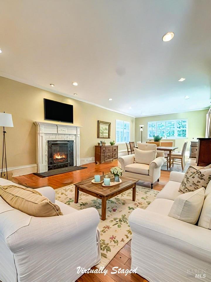 Detail Gallery Image 4 of 32 For 6 Kazen Way, Petaluma,  CA 94952 - 3 Beds | 2 Baths