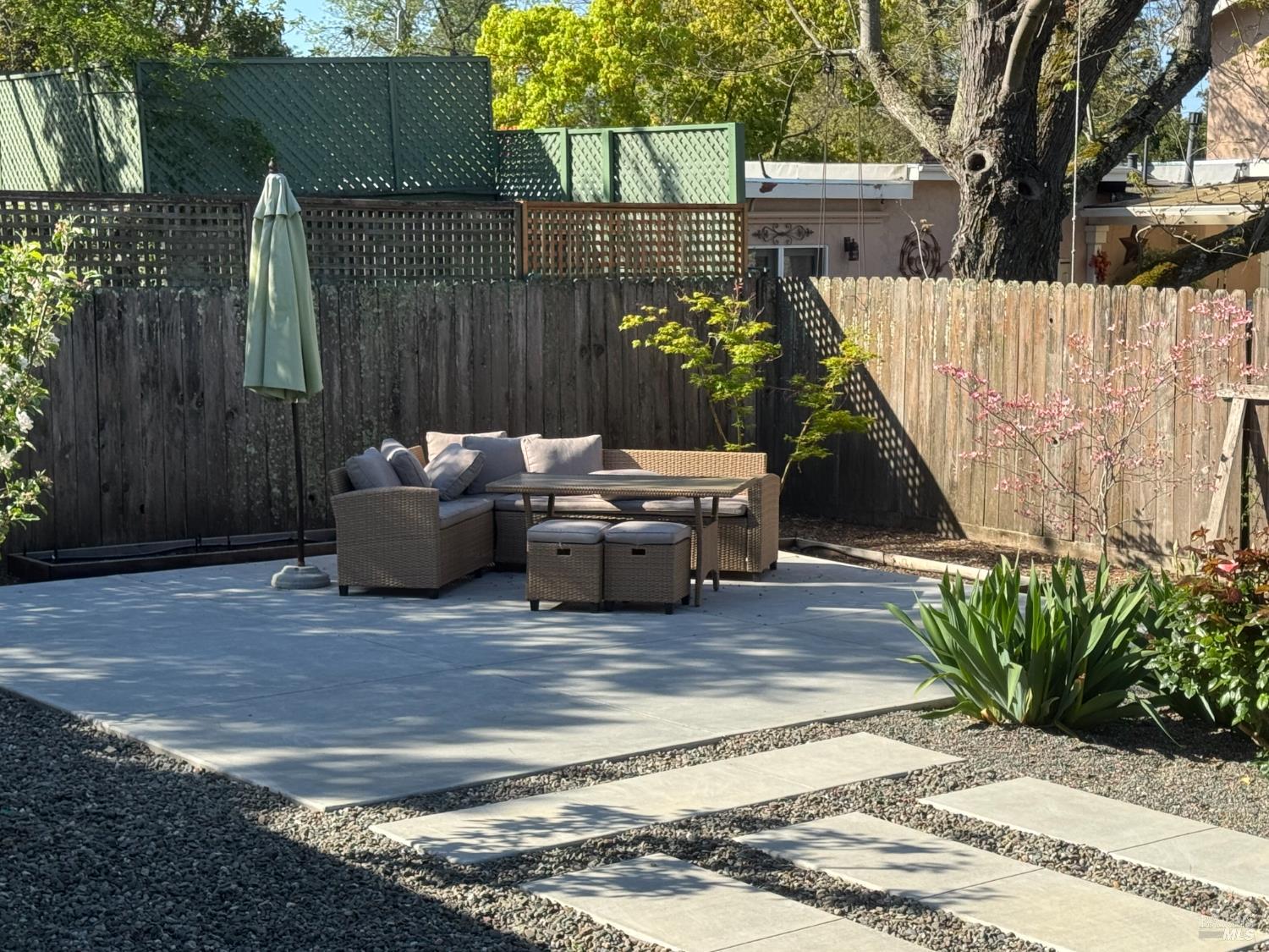 Detail Gallery Image 17 of 30 For 19250 Hickory St, El Verano,  CA 95476 - 3 Beds | 2 Baths