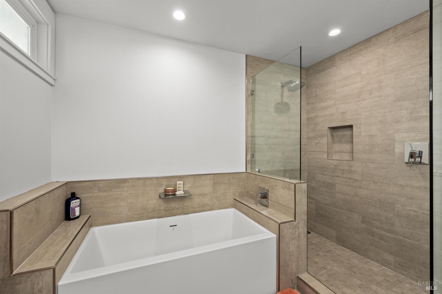 Detail Gallery Image 28 of 42 For 7362 Oakmont Dr, Santa Rosa,  CA 95409 - 2 Beds | 2 Baths