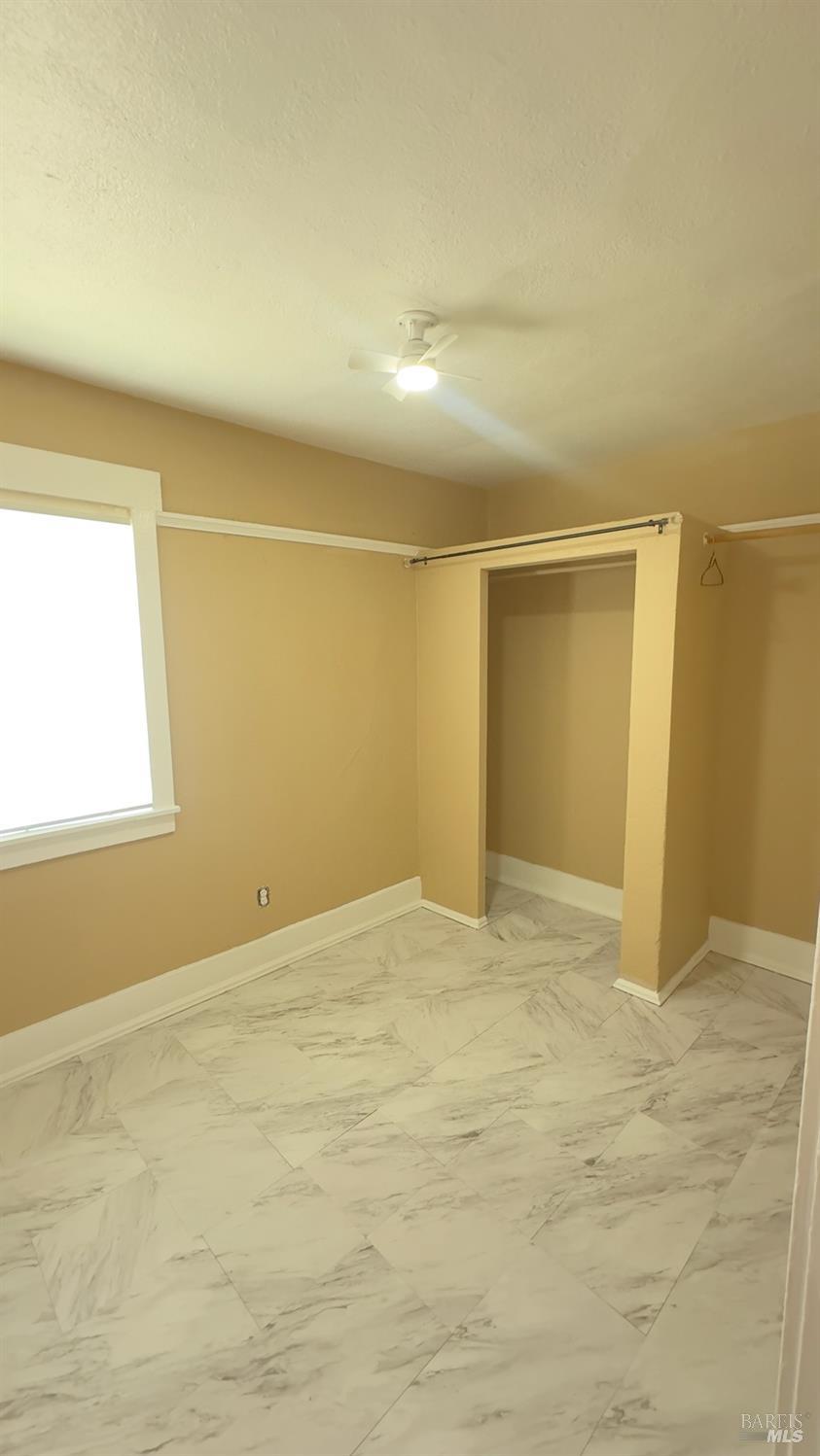 Detail Gallery Image 5 of 6 For 215 Arkansas St a,  Vallejo,  CA 94590 - 1 Beds | 1 Baths