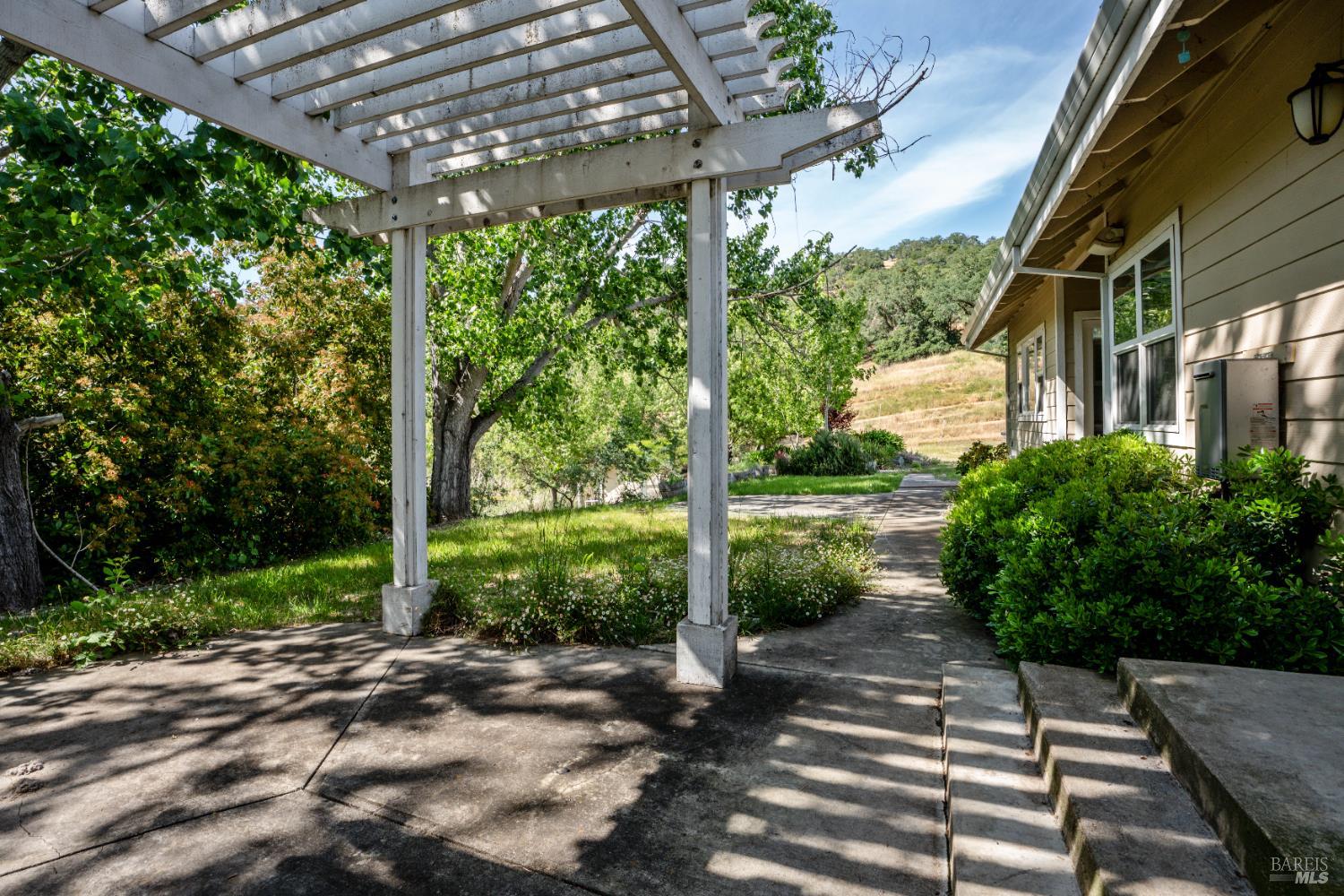 Detail Gallery Image 36 of 55 For 5081 Highway 175 Unkn, Hopland,  CA 95449 - 3 Beds | 2 Baths