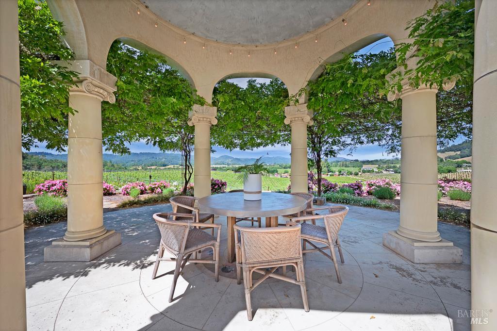 Detail Gallery Image 60 of 62 For Address Is Not Disclosed, Healdsburg,  CA 95448 - 3 Beds | 3/3 Baths