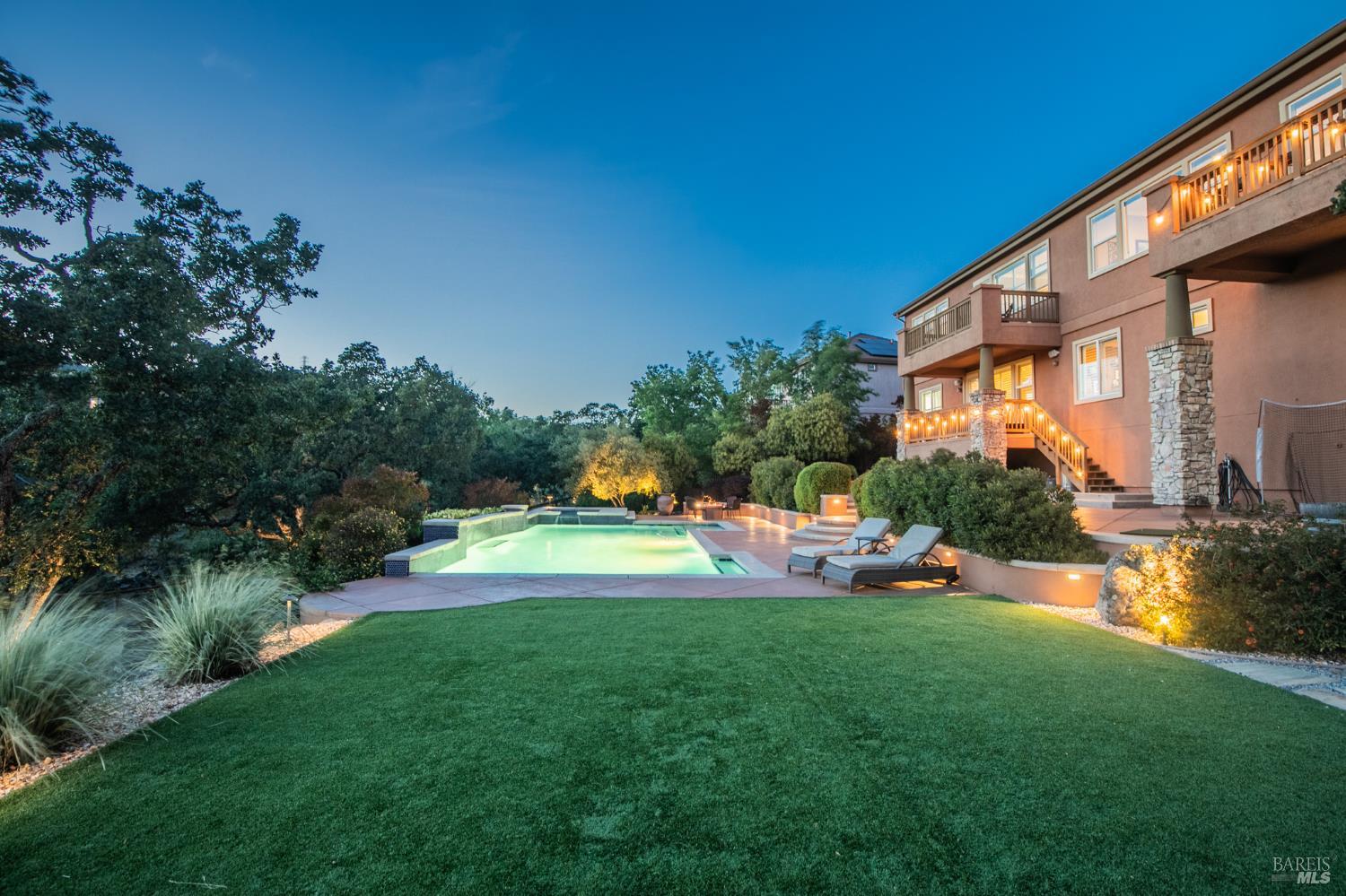 Detail Gallery Image 52 of 57 For 819 Bridle Ridge Dr, Fairfield,  CA 94534 - 4 Beds | 5 Baths