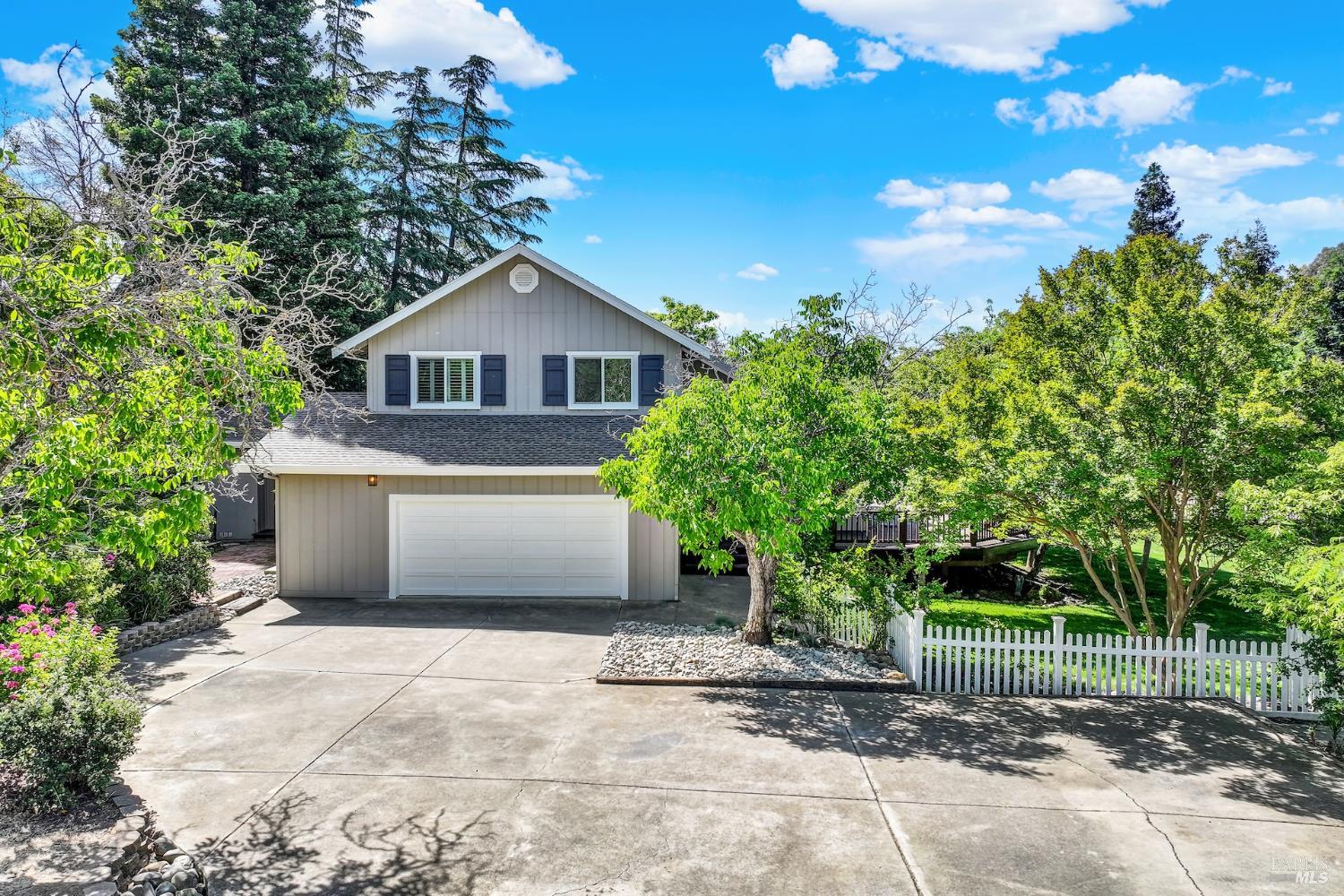 Detail Gallery Image 3 of 98 For 6869 Steiger Hill Rd, Vacaville,  CA 95688 - 4 Beds | 3 Baths