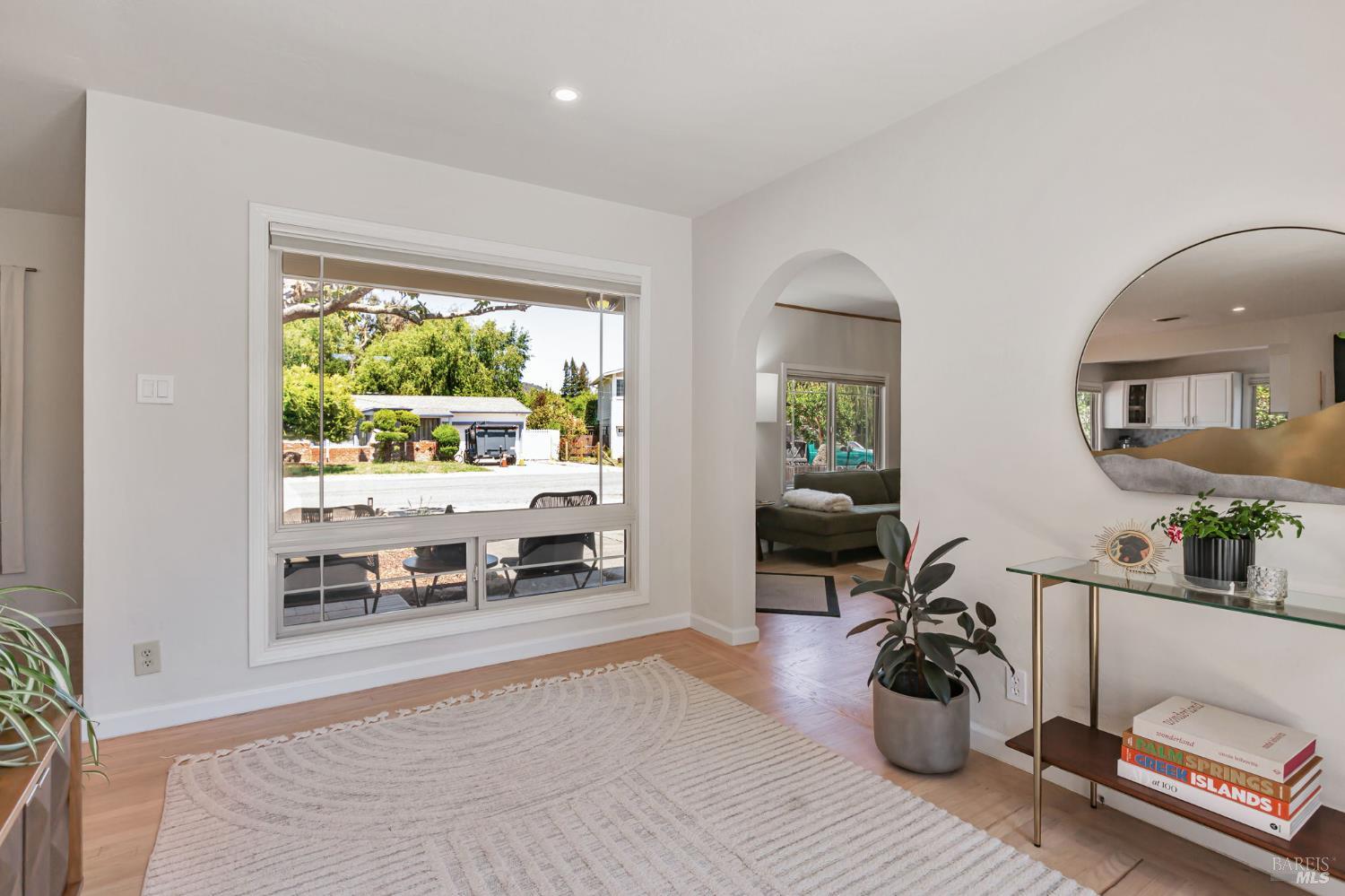 Detail Gallery Image 13 of 47 For 836 Wilmac Ave, Novato,  CA 94947 - 3 Beds | 1/1 Baths