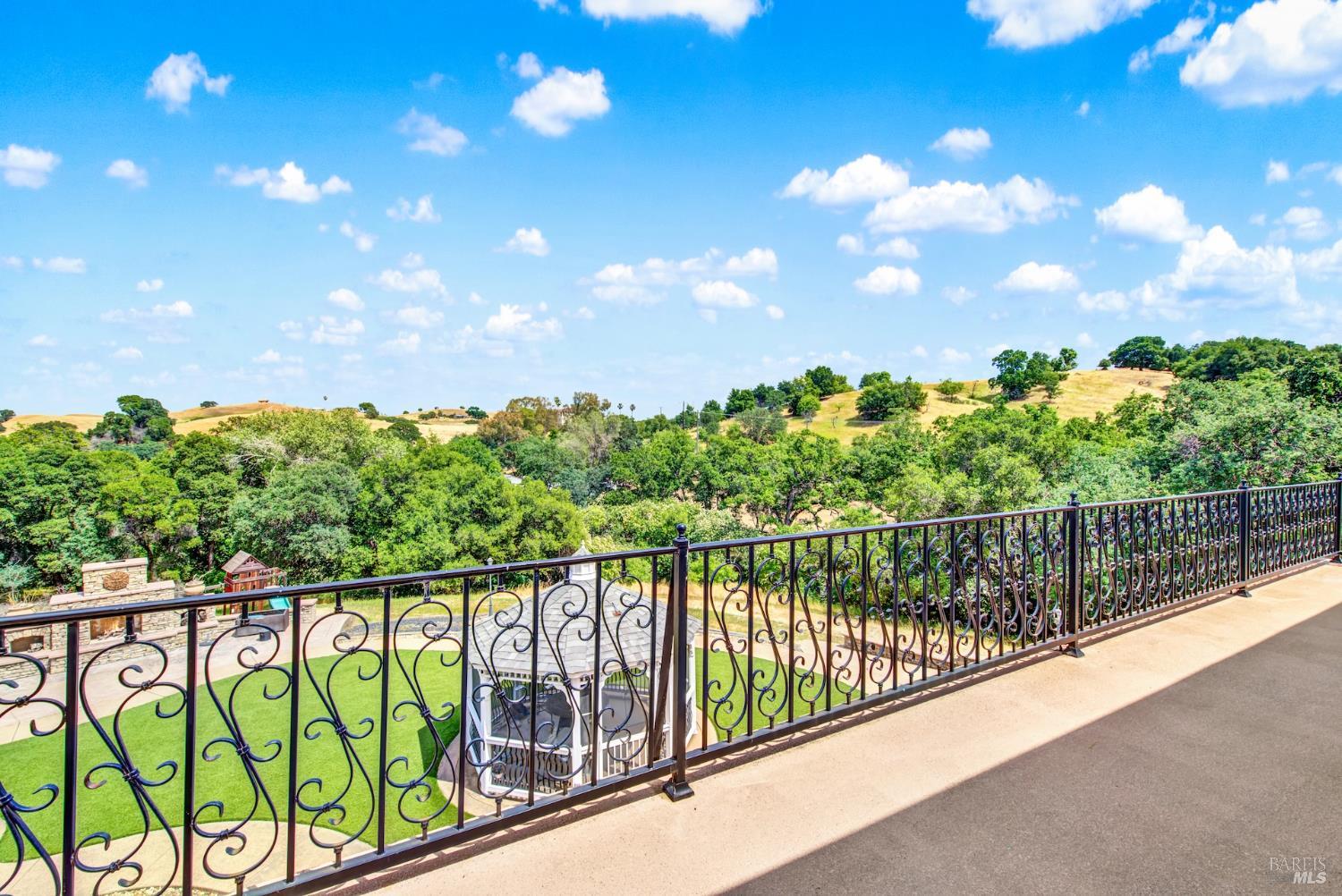 Detail Gallery Image 75 of 99 For 7125 Solitude Ct, Vacaville,  CA 95688 - 5 Beds | 4 Baths