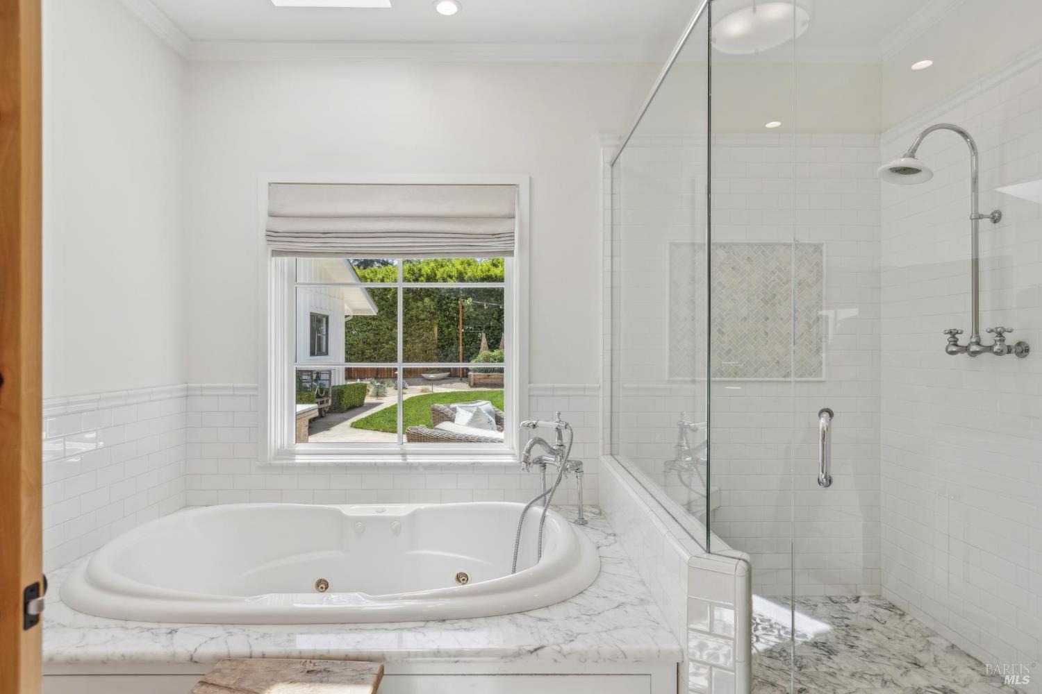 Detail Gallery Image 28 of 71 For 1040 Rose Dr, Napa,  CA 94558 - 5 Beds | 4 Baths