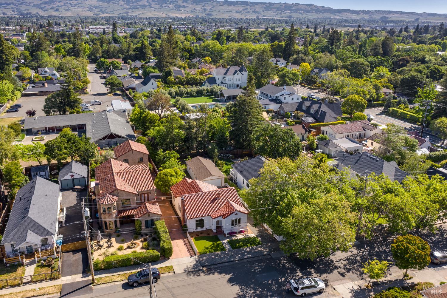 Detail Gallery Image 40 of 52 For 31 Laurel Ave, Petaluma,  CA 94952 - 2 Beds | 1/1 Baths