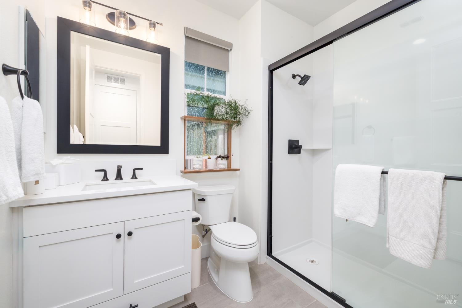 Detail Gallery Image 29 of 32 For 103 Chiquita Rd, Healdsburg,  CA 95448 - 3 Beds | 2/1 Baths
