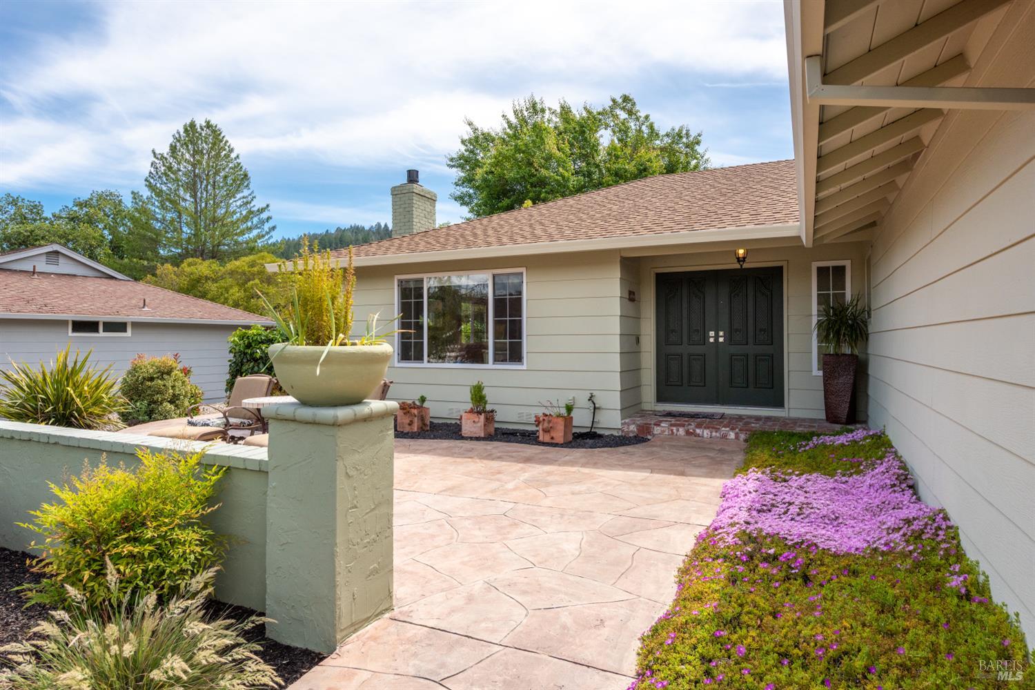 Detail Gallery Image 6 of 42 For 7362 Oakmont Dr, Santa Rosa,  CA 95409 - 2 Beds | 2 Baths