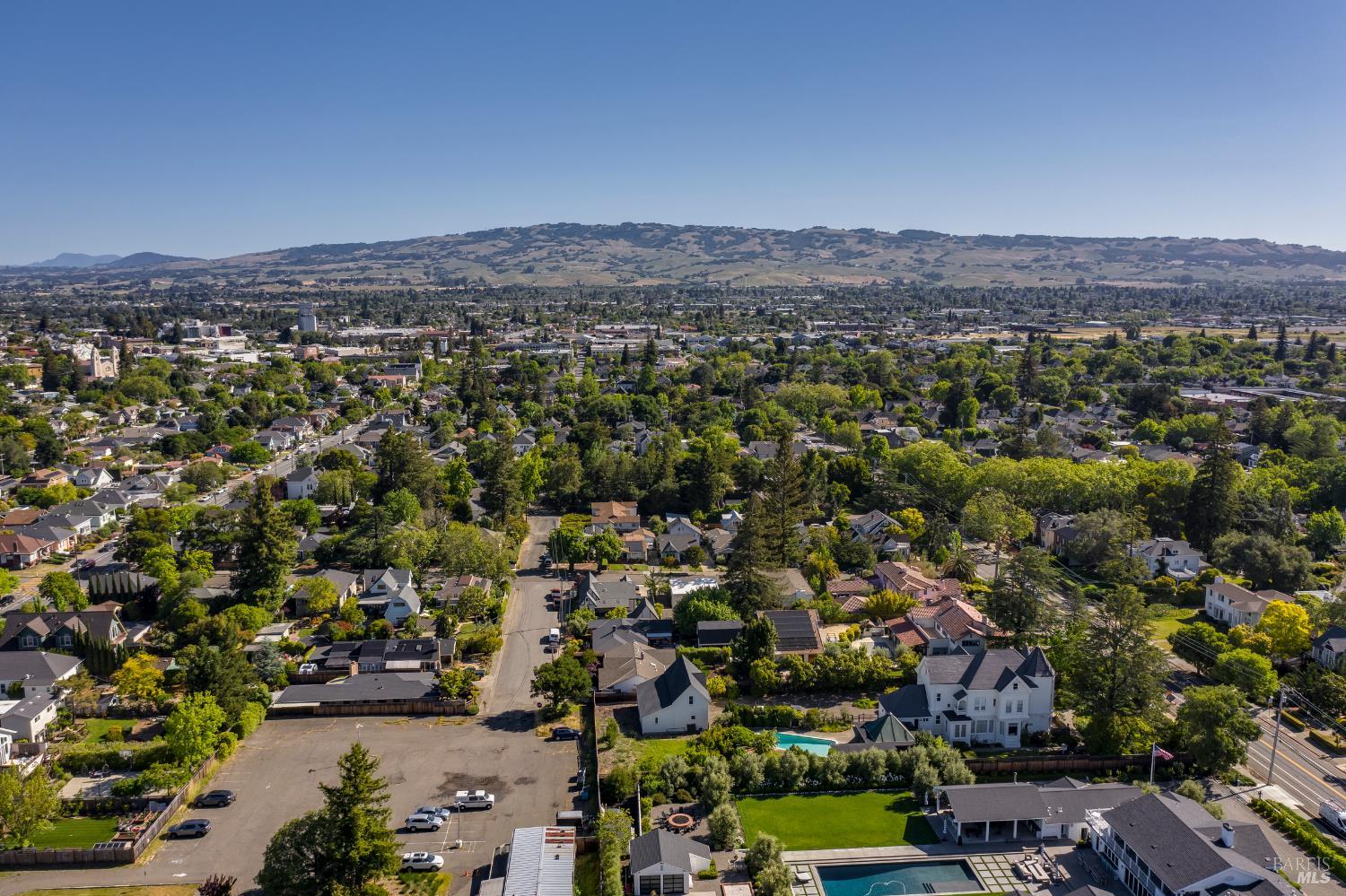 Detail Gallery Image 41 of 52 For 31 Laurel Ave, Petaluma,  CA 94952 - 2 Beds | 1/1 Baths