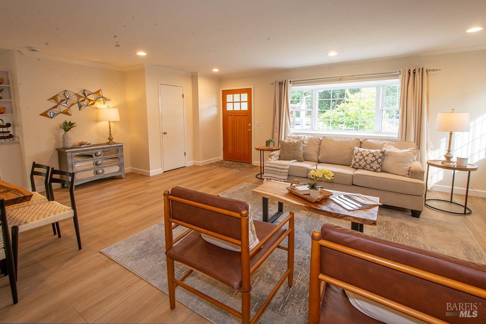 Detail Gallery Image 3 of 20 For 293 Siesta Way, Sonoma,  CA 95476 - 3 Beds | 2 Baths
