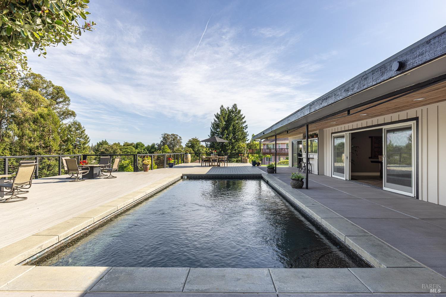 Detail Gallery Image 47 of 64 For 10505 Cherry Ridge Rd, Sebastopol,  CA 95472 - 3 Beds | 3/1 Baths