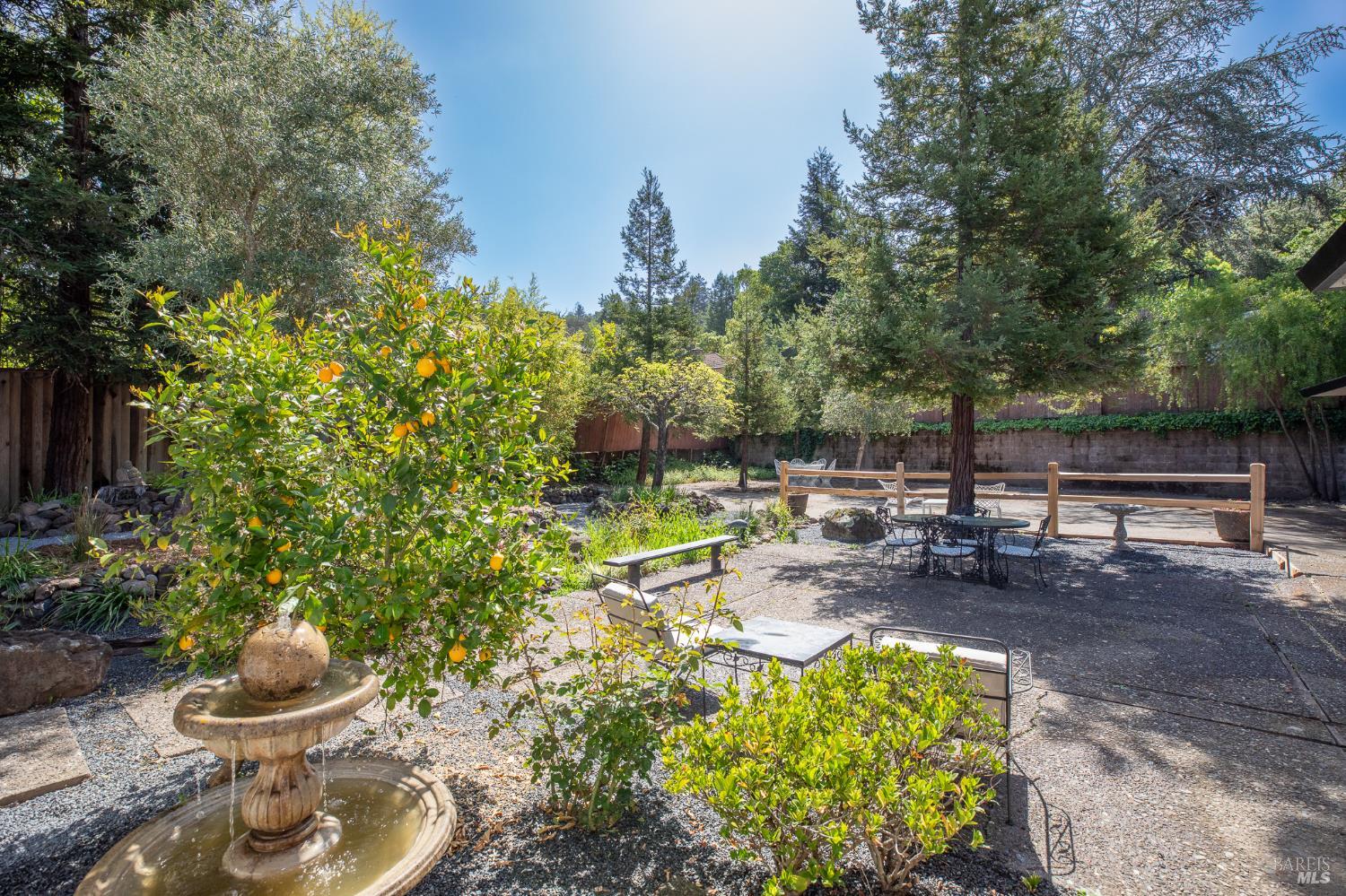 Detail Gallery Image 29 of 56 For 2055 Stonewood Dr, Santa Rosa,  CA 95404 - 3 Beds | 2 Baths
