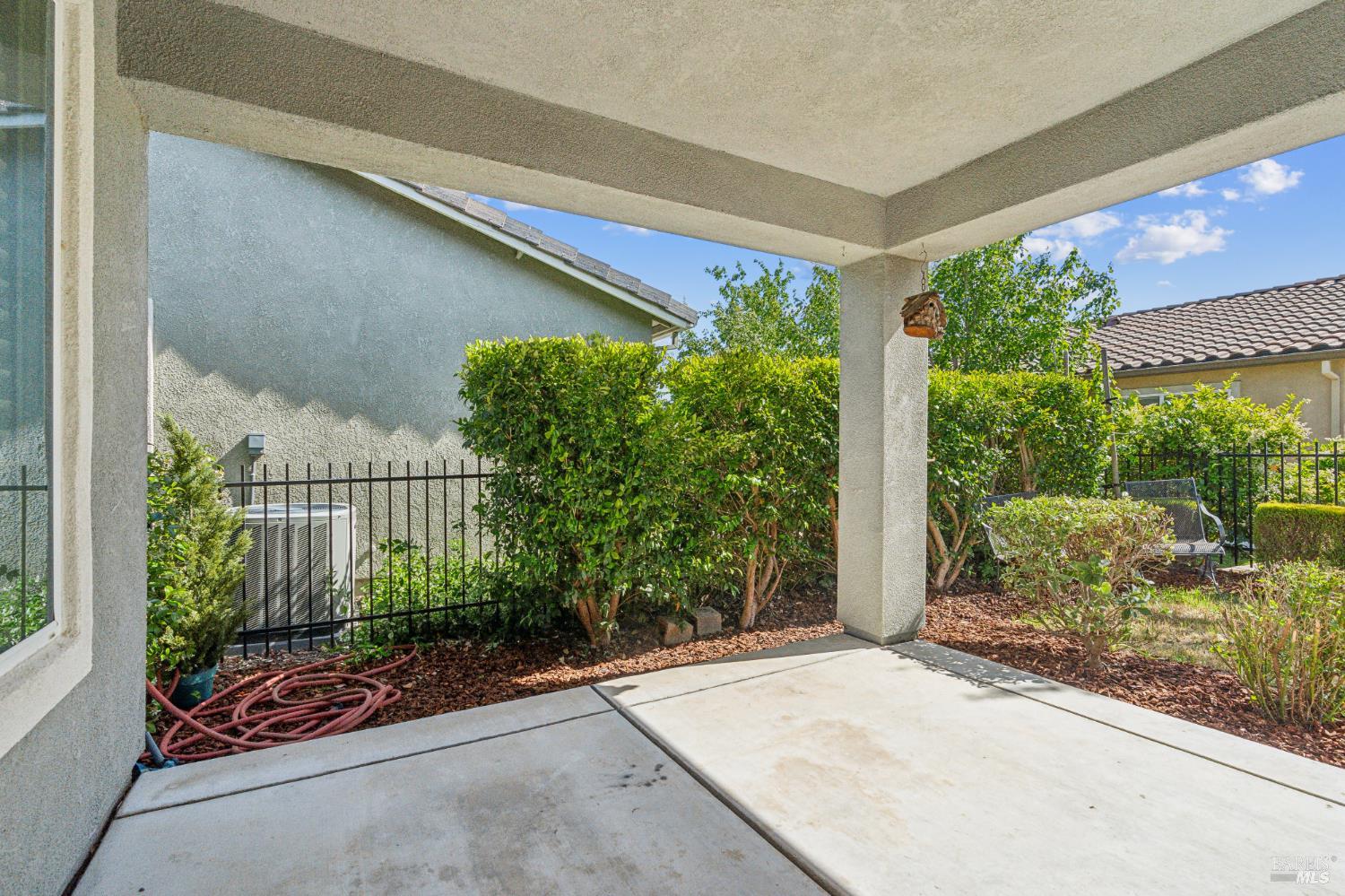 Detail Gallery Image 8 of 29 For 305 Birch Ridge Dr, Rio Vista,  CA 94571 - 2 Beds | 2 Baths