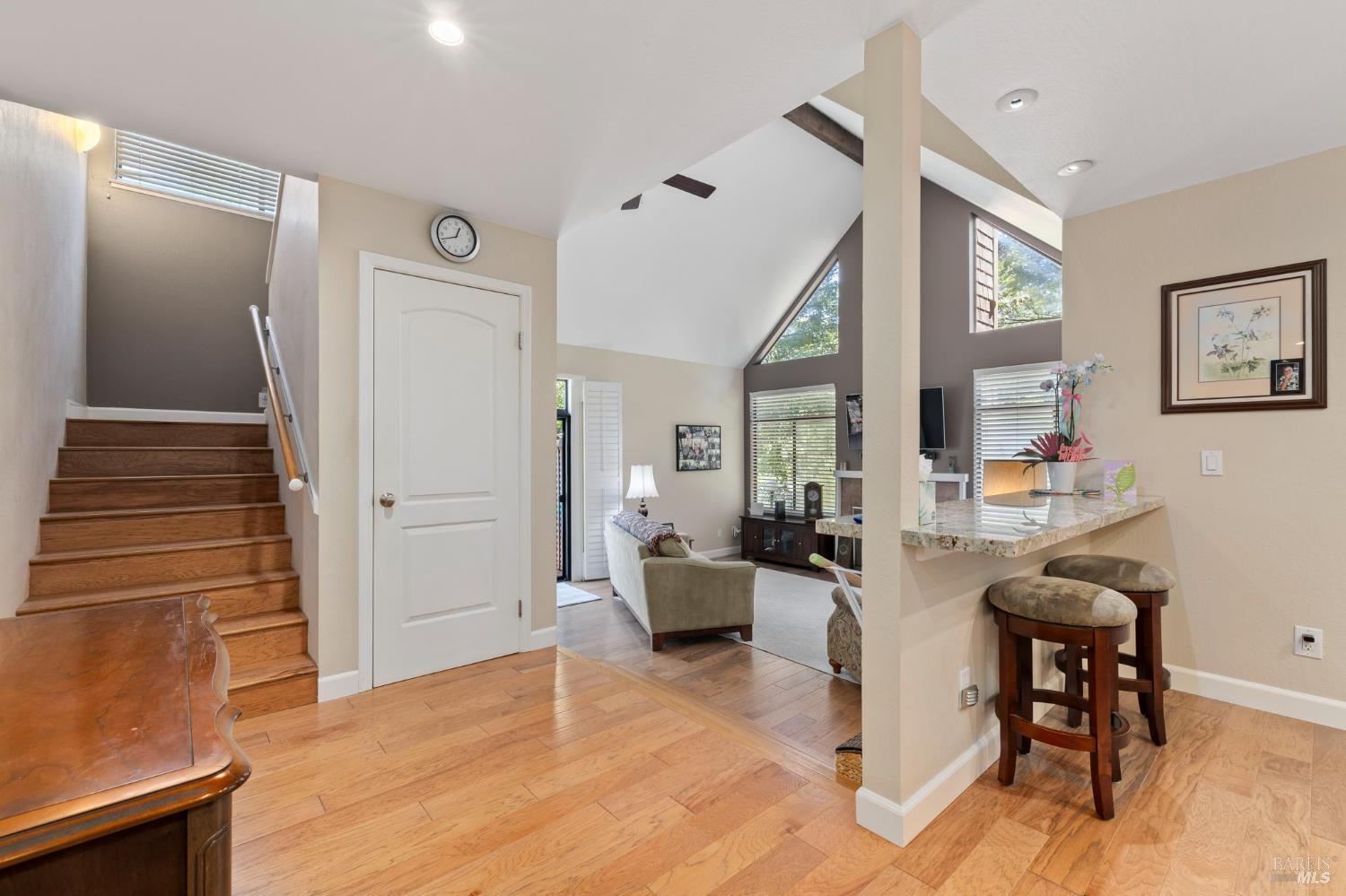 Detail Gallery Image 12 of 36 For 3376 Parker Hill Rd, Santa Rosa,  CA 95404 - 3 Beds | 3 Baths