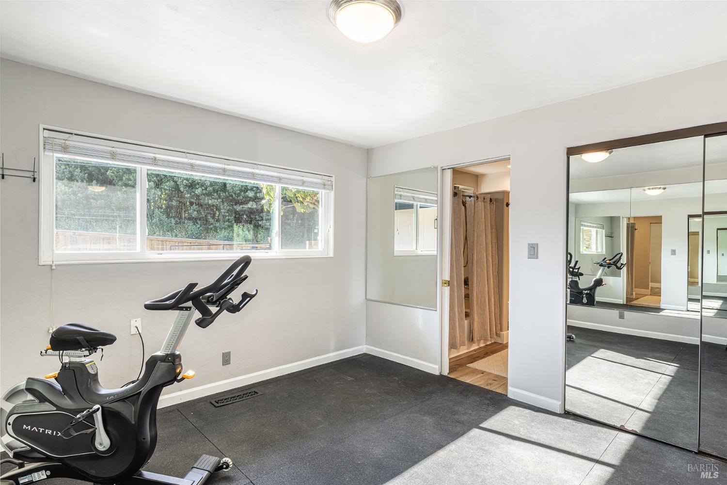 Detail Gallery Image 39 of 64 For 10505 Cherry Ridge Rd, Sebastopol,  CA 95472 - 3 Beds | 3/1 Baths