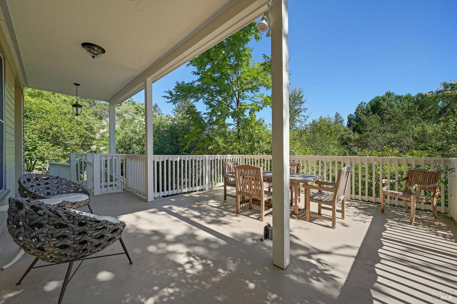 Detail Gallery Image 2 of 53 For 1423 Foothill Blvd, Calistoga,  CA 94515 - 8 Beds | 5 Baths