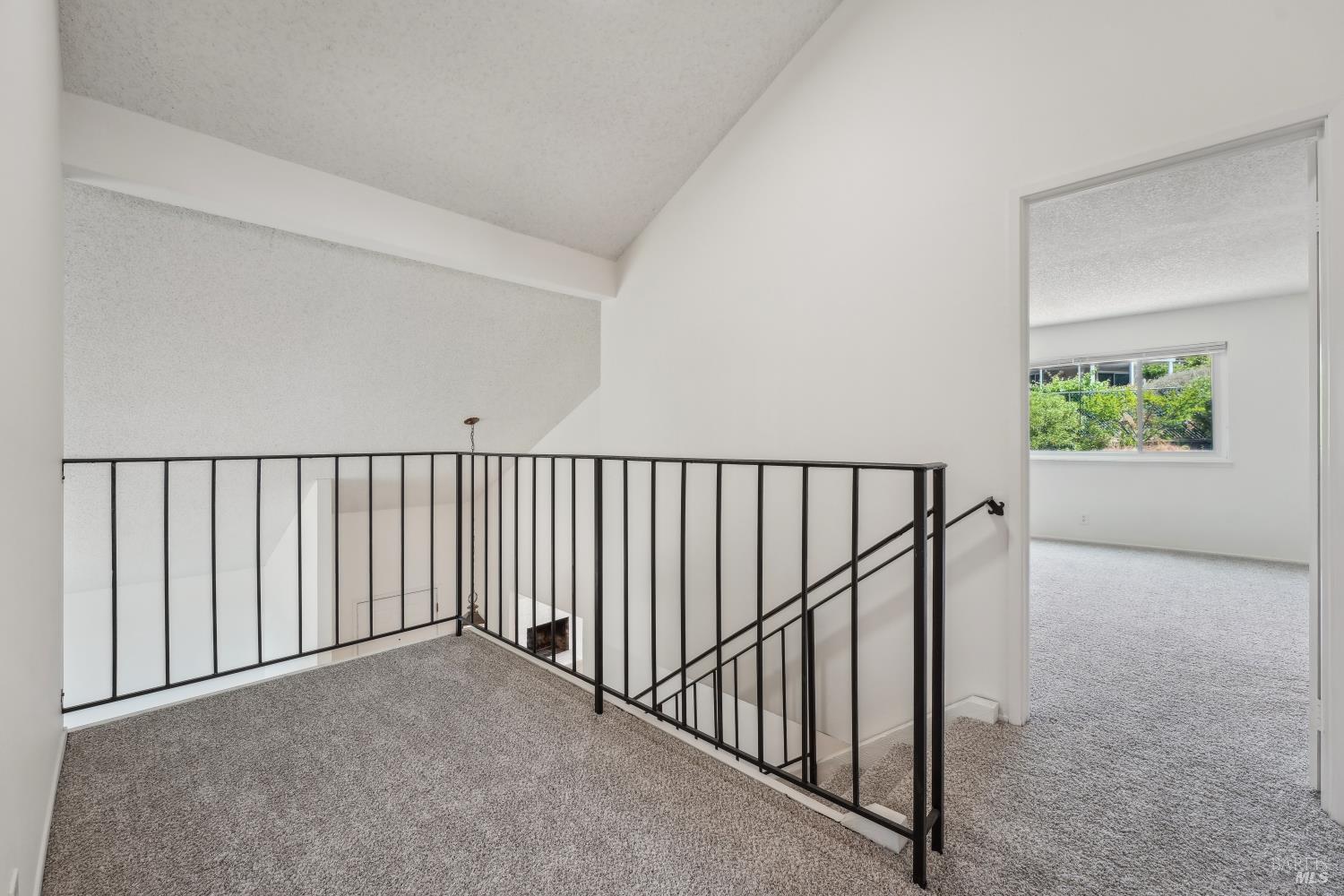Detail Gallery Image 21 of 45 For 543 Sandy Way, Benicia,  CA 94510 - 4 Beds | 3 Baths
