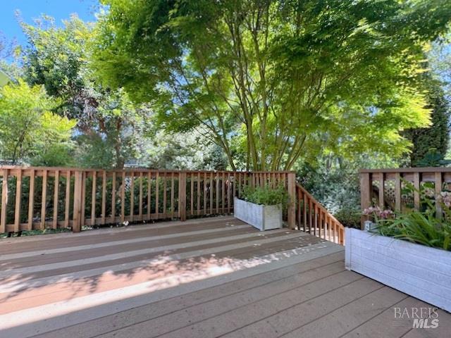 Detail Gallery Image 26 of 32 For 6 Kazen Way, Petaluma,  CA 94952 - 3 Beds | 2 Baths