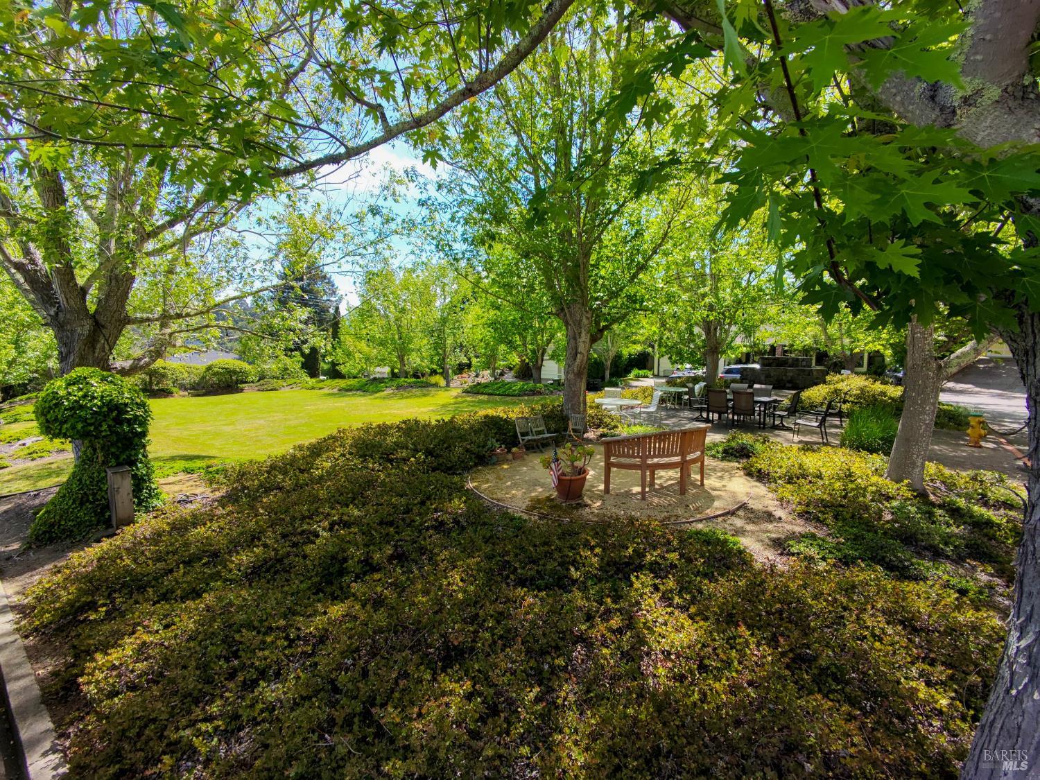 Detail Gallery Image 24 of 27 For 12 Greenfield Ct, Mill Valley,  CA 94941 - 4 Beds | 3/1 Baths