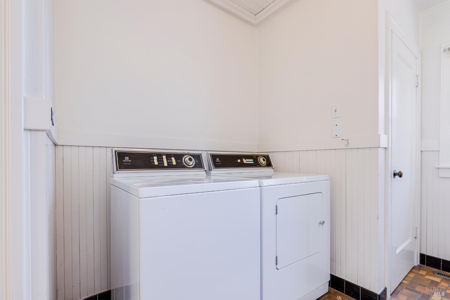 Detail Gallery Image 23 of 52 For 31 Laurel Ave, Petaluma,  CA 94952 - 2 Beds | 1/1 Baths