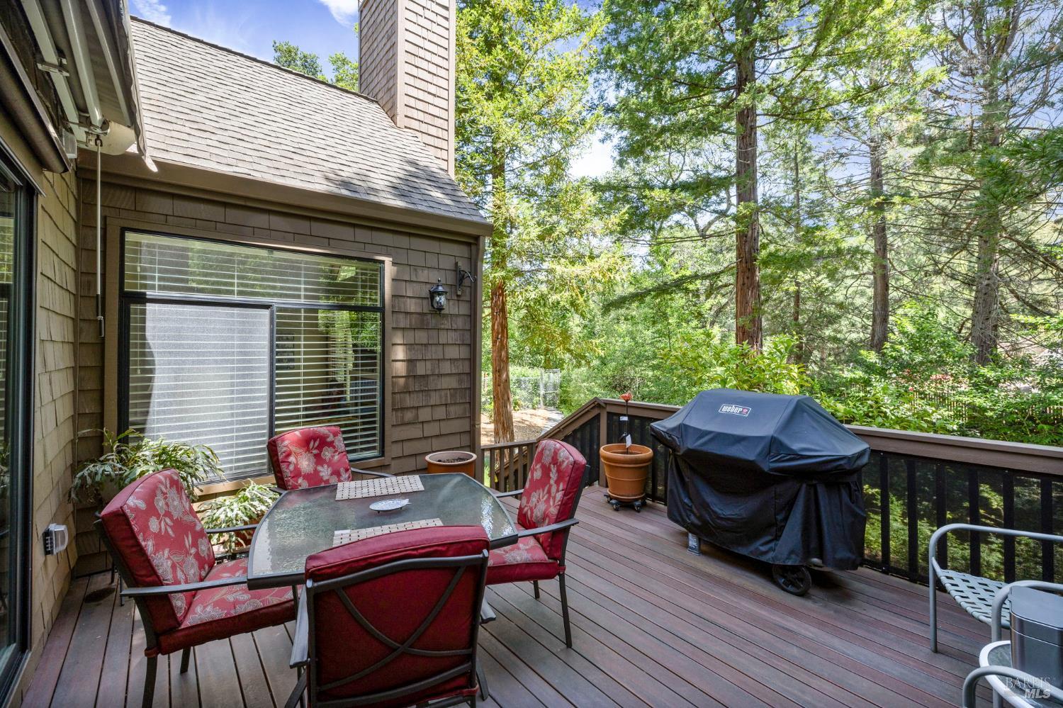 Detail Gallery Image 28 of 36 For 3376 Parker Hill Rd, Santa Rosa,  CA 95404 - 3 Beds | 3 Baths