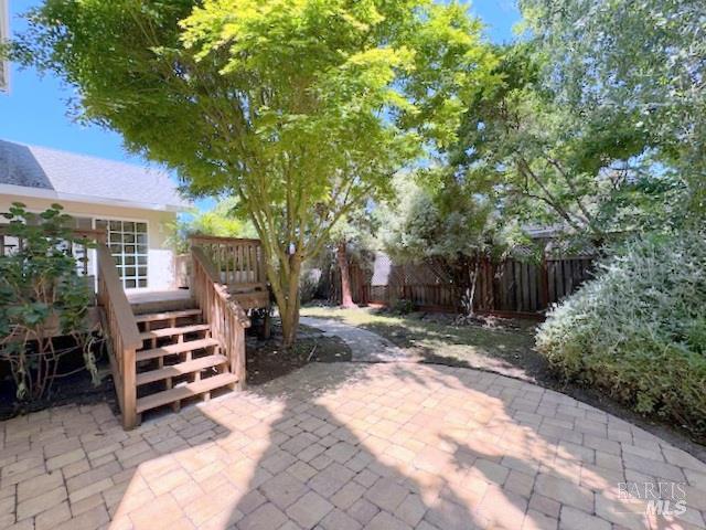 Detail Gallery Image 28 of 32 For 6 Kazen Way, Petaluma,  CA 94952 - 3 Beds | 2 Baths