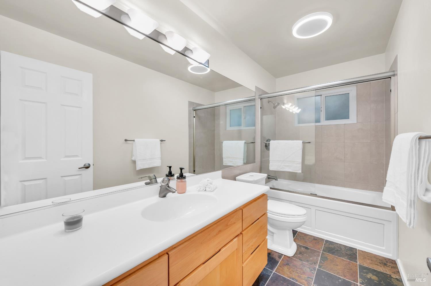 Detail Gallery Image 19 of 33 For 3730 Ruston Ln, Napa,  CA 94558 - 4 Beds | 2 Baths